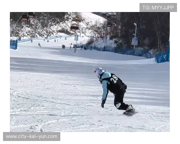 滑雪巨型回转惊险，全场沸腾的极致体验
