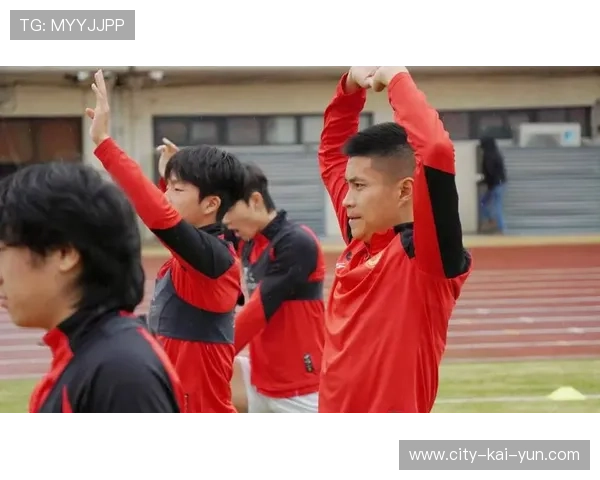 重庆铜梁龙目标保级，年轻球员成为核心力量