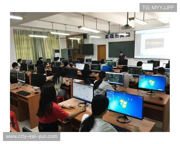 举重俱乐部携手高校设奖学金，举重冠军的奖金是多少人民币